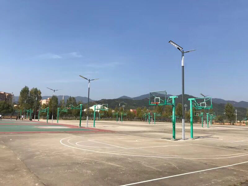 EVIEKO solar street lights at a sports court