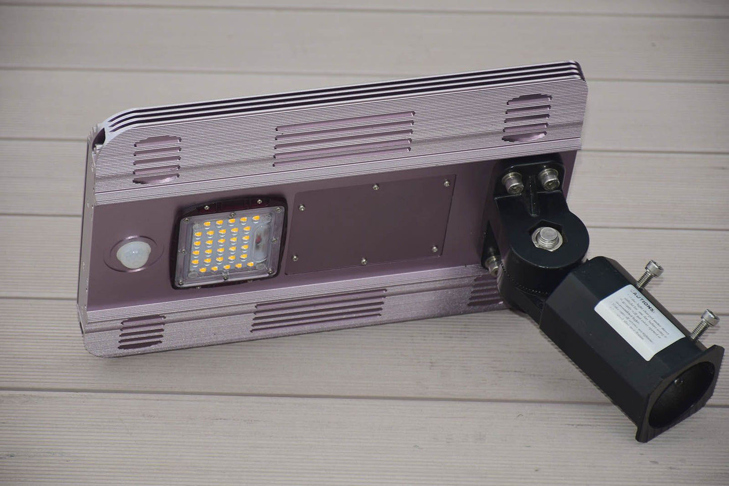 ELS-07C Sokak Güneş Lambası - 12W High Efficiency Monocrystalline