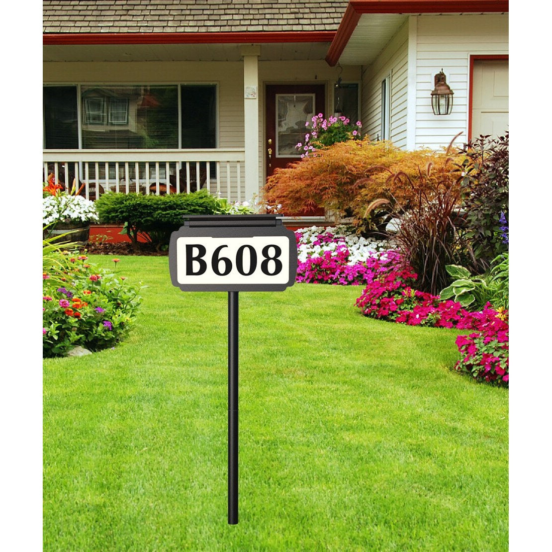 Illuminated solar house number sign light, pole + base